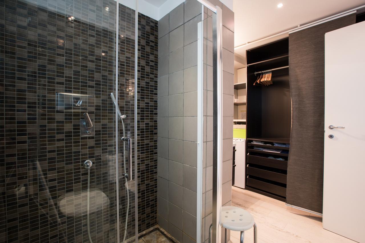 Appartement Attico Santa Brigida à Naples Extérieur photo