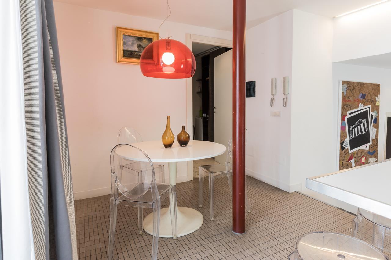Appartement Attico Santa Brigida à Naples Extérieur photo
